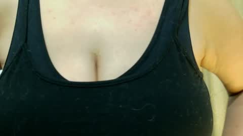 Snapshot of madame_desire_ chatting on 03.18.26 madame_desire_ online show from 03.18.26