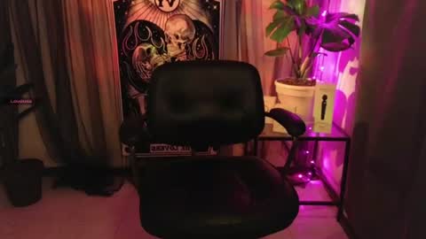 Madame La online show from 07.29.26