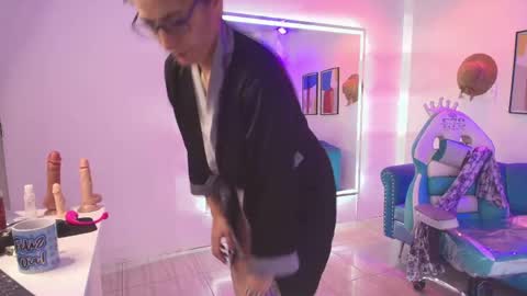 Madame Scarllet  online show from 04.23.26