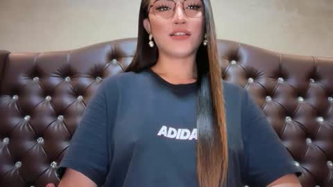 Alison Kloss online show from 05.04.26