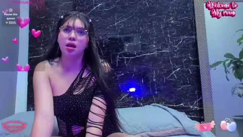 Snapshot of maddie_09 chatting on 02.11.25 maddie 09 online show from 02.11.25