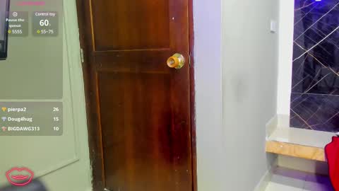 Snapshot of maddie_09 chatting on 02.14.25 maddie 09 online show from 02.14.25