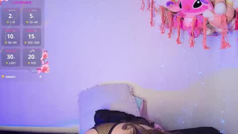 Snapshot of maddie_09 chatting on 10.06.25 maddie 09 online show from 10.06.25