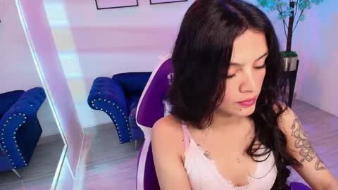 maddie_t18 online show from 04.22.26