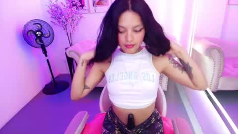 maddie_t18 online show from 08.04.26