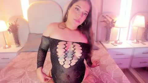 Snapshot of maddieevans_ chatting on 12.19.25 Maddie online show from 12.19.25