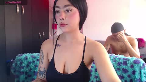 Snapshot of maddiie_and_clyde chatting on 03.09.26 maddiie and clyde online show from 03.09.26