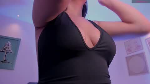 Maddison online show from 10.31.25