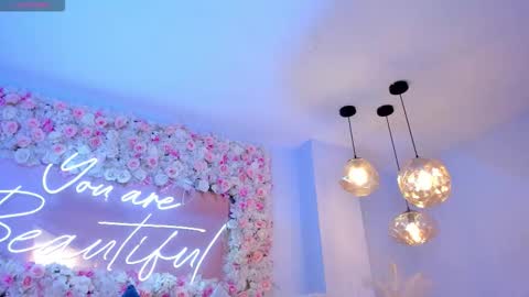 Maddison online show from 11.11.25