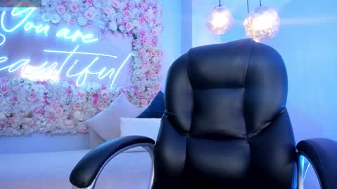 Maddison online show from 11.13.25