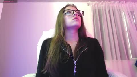 Snapshot of maddy_14 chatting on 09.10.25 Maddy UwU online show from 09.10.25