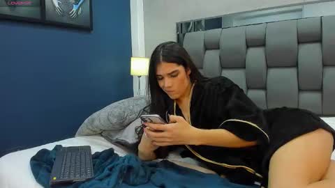 Snapshot of maddy__moon chatting on 01.08.26 Maddy Moon online show from 01.08.26