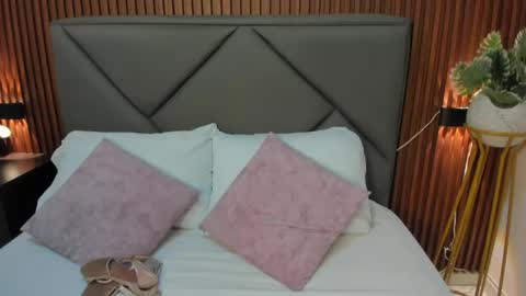 Snapshot of maddy_bythesea chatting on 05.21.26 M A D D Y online show from 05.21.26
