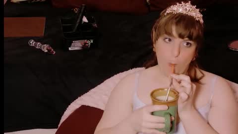 Maddy Cat online show from 02.06.26