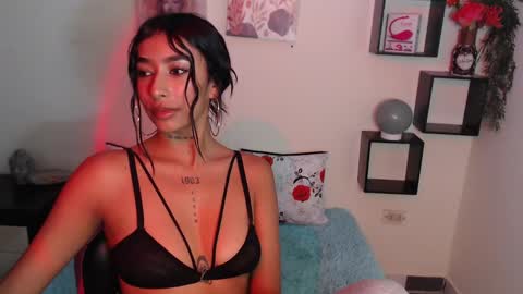 Snapshot of maddy_parker_ chatting on 02.19.25 Maddy Parker online show from 02.19.25