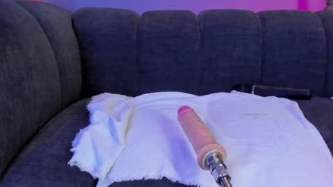 Snapshot of maddy_walker chatting on 12.17.24 Maddy online show from 12.17.24