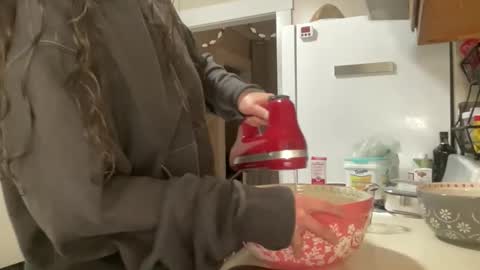 Snapshot of maddyhasyummypussy chatting on 12.14.25 maddyhasyummypussy online show from 12.14.25