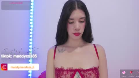 Snapshot of maddymendozaxx chatting on 03.26.26 Maddy online show from 03.26.26