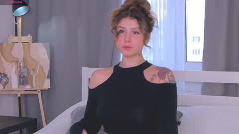 Snapshot of made_by_heaven chatting on 12.11.24 Rada online show from 12.11.24