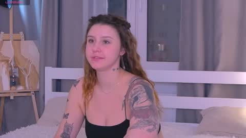 Snapshot of made_by_heaven chatting on 01.10.25 Rada online show from 01.10.25