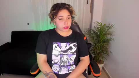 madelaine_taylor online show from 01.02.25