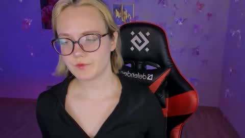 Snapshot of madeline_doll chatting on 02.02.26 Madeline online show from 02.02.26