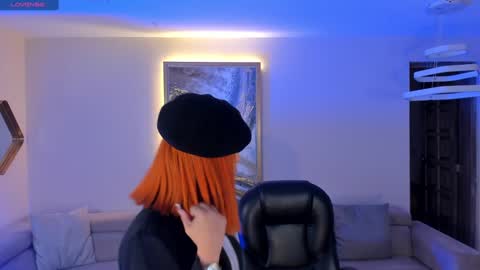 Snapshot of madelinefox_ chatting on 02.06.25 Madeline online show from 02.06.25