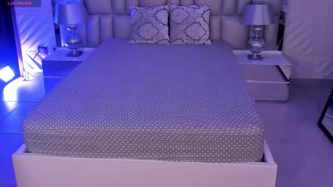 Snapshot of madelinefox_ chatting on 10.08.25 Madeline online show from 10.08.25