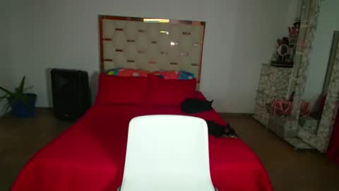 Snapshot of madeyn_roses chatting on 09.27.25 madelyn roses online show from 09.27.25