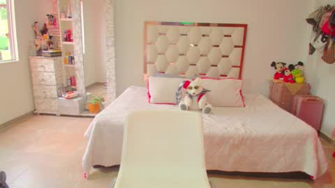 Snapshot of madeyn_roses chatting on 11.27.25 madelyn roses online show from 11.27.25