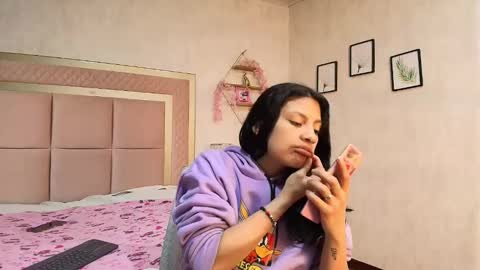madhison_5 online show from 05.14.26