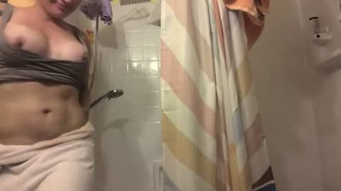 Madie Ray online show from 06.17.26