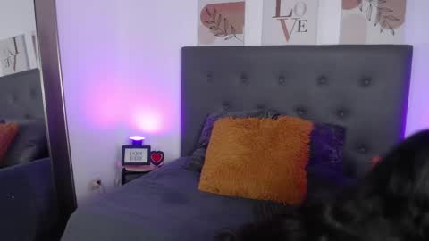 Madelein online show from 03.25.26