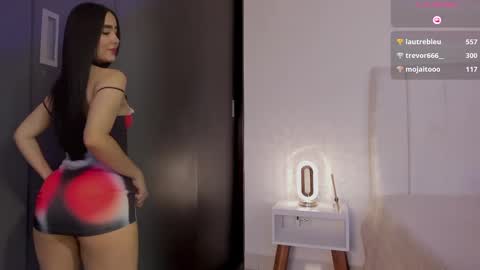 Valentina   1030   530  -  online show from 02.08.25