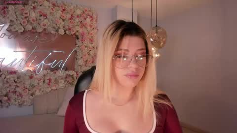 Snapshot of madisonkane chatting on 05.07.26 Madison Kane online show from 05.07.26