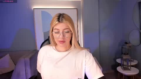 Snapshot of madisonkane chatting on 06.24.26 Madison Kane online show from 06.24.26