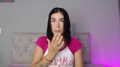 Snapshot of madissonkay chatting on 07.25.26 online show from 07.25.26