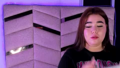 madissonlee__ online show from 11.30.25