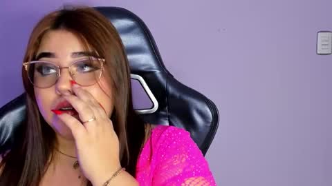 madissonlee__ online show from 12.16.25