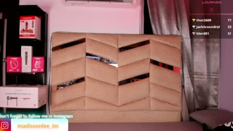 madissonlee__ online show from 08.03.26