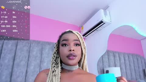 Snapshot of madissonlopez chatting on 01.12.25 Madisson Lopez online show from 01.12.25