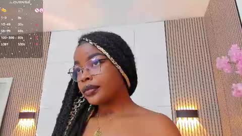 Snapshot of madissonlopez chatting on 07.14.26 Madisson Lopez online show from 07.14.26