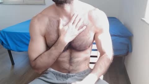 Snapshot of madmax20x chatting on 05.08.26 madmax20x online show from 05.08.26