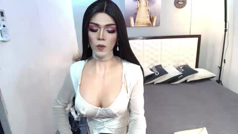 Snapshot of madnesswilxx chatting on 12.04.25 Wil online show from 12.04.25