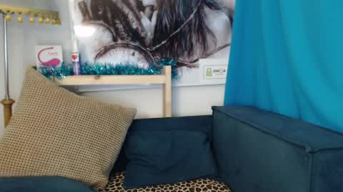 Elizabeth online show from 01.15.25