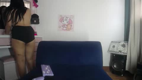 Snapshot of mady_short chatting on 05.04.26 MADY online show from 05.04.26