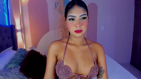 Snapshot of madylust chatting on 11.19.25 Madison online show from 11.19.25