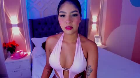 Snapshot of madylust chatting on 12.02.25 Madison online show from 12.02.25