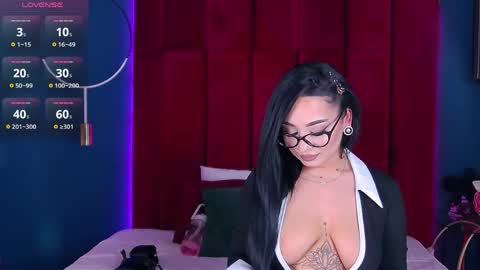 MadyLuxx online show from 04.24.26