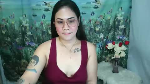 Snapshot of mae_hottie69 chatting on 10.15.25 mae_hottie69 online show from 10.15.25